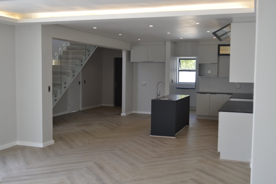 3 Bedroom Property for Sale in Croydon Gardens Estate Western Cape